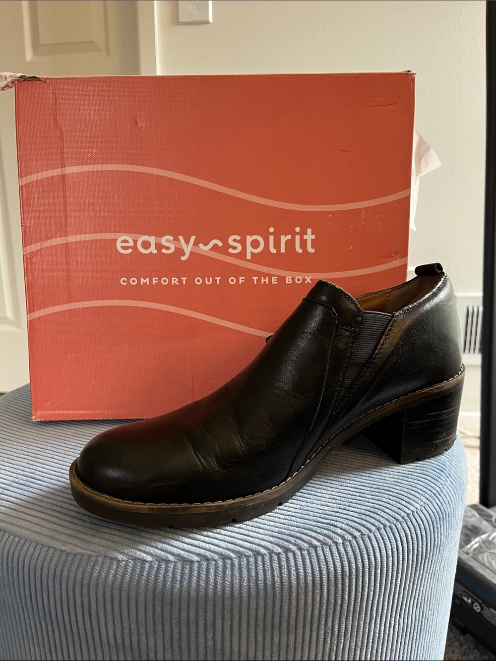 Easy Spirit Black Leather Low Block Heel Ankle Boot